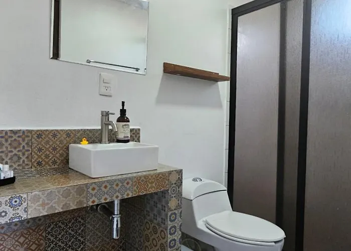 R02 At Itesm Cem Full Services, Shared-kitchen, Smart Tv, Parking, Balcony Mexico City