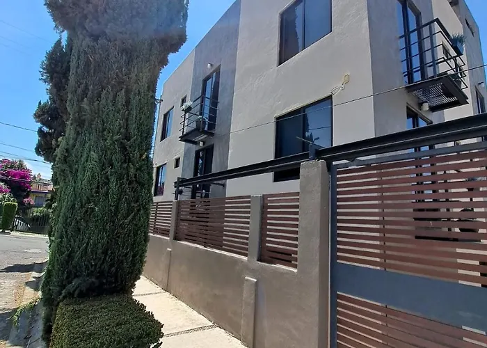 R02 At Itesm Cem Full Services, Shared-kitchen, Smart Tv, Parking, Balcony Apartment Mexico City