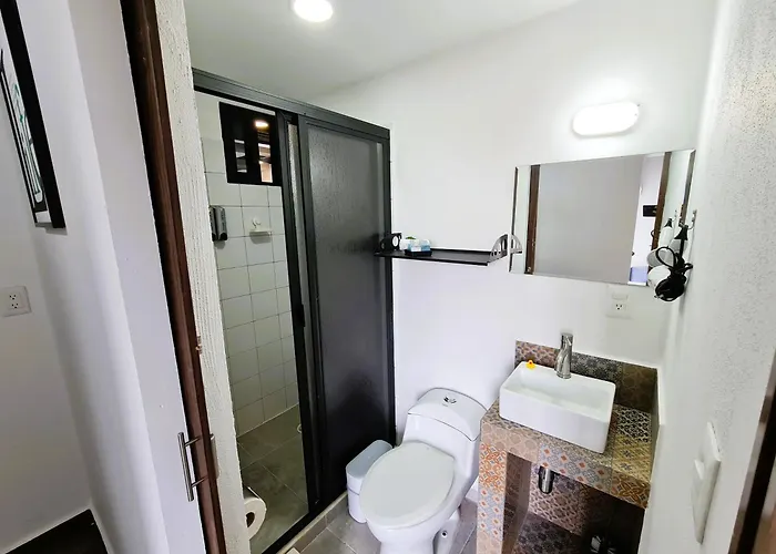 R02 At Itesm Cem Full Services, Shared-kitchen, Smart Tv, Parking, Balcony