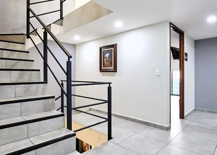 Apartment R02 At Itesm Cem Full Services, Shared-kitchen, Smart Tv, Parking, Balcony